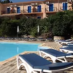 Nostos Otel Frikes