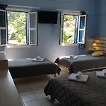 Otel Nostos Frikes