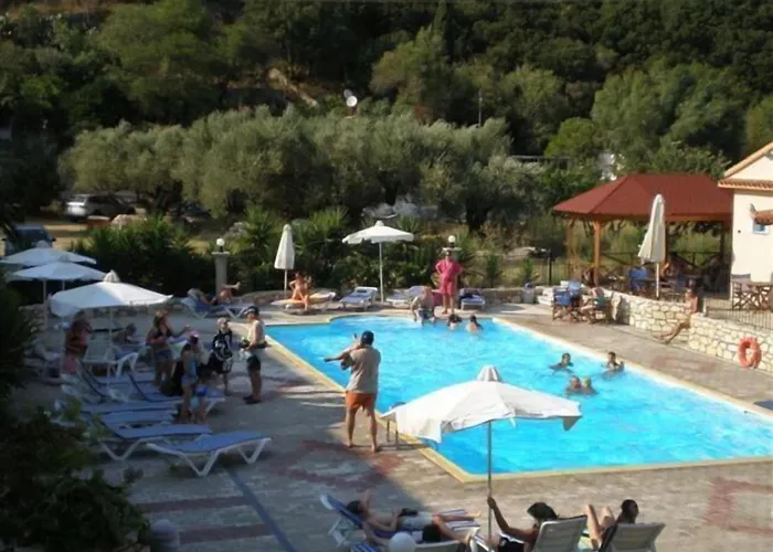 Nostos Hotel 2*
