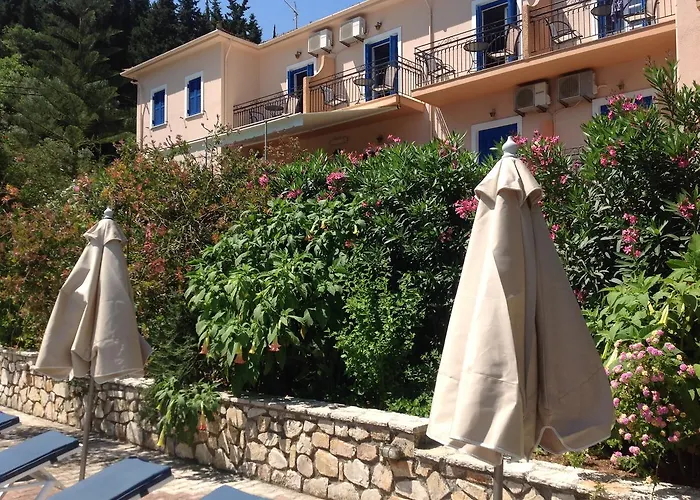 Hotel Nostos Frikes