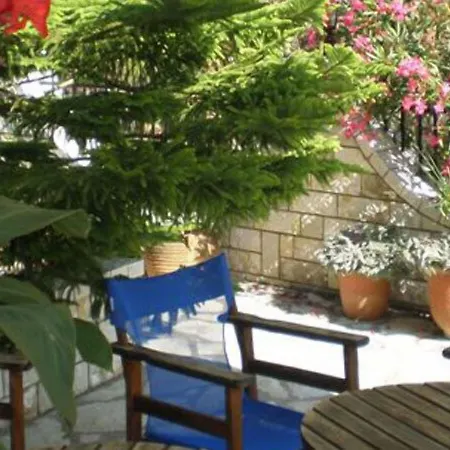 Nostos فندق 2*