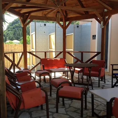 Nostos Ξενοδοχείο 2*