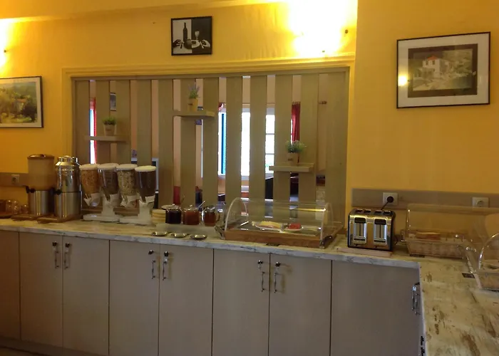 Hotel Nostos Frikes